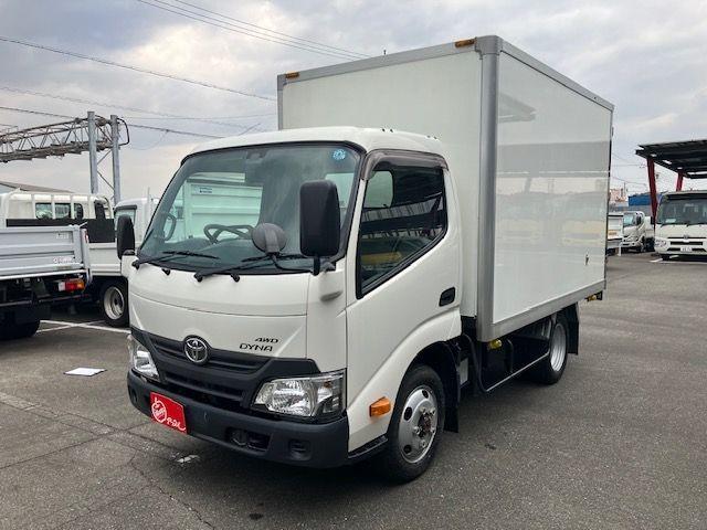 TOYOTA DYNA 2018