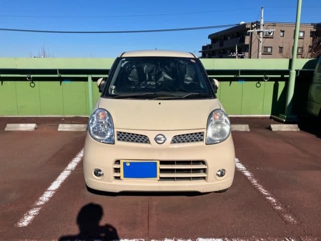 NISSAN