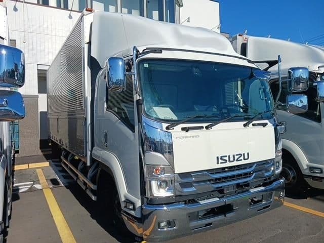ISUZU