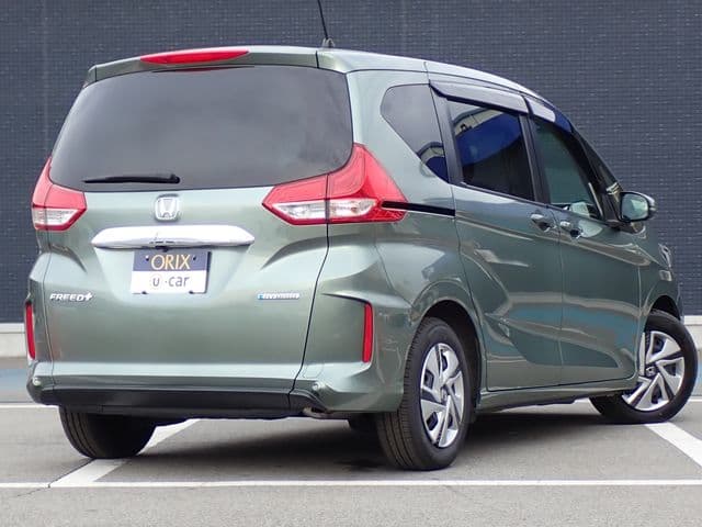 Car thumbnail 3