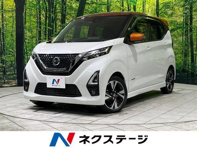 NISSAN