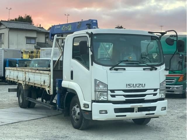 ISUZU