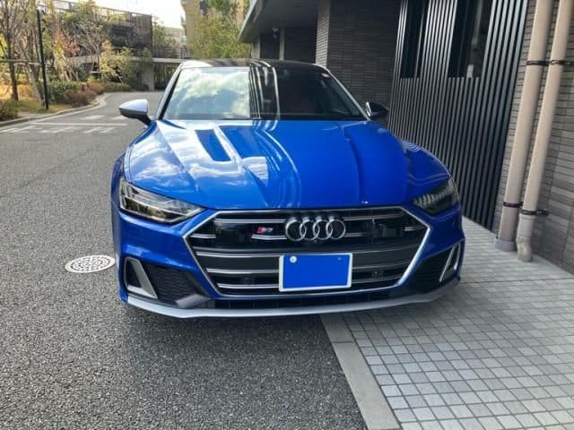 AUDI