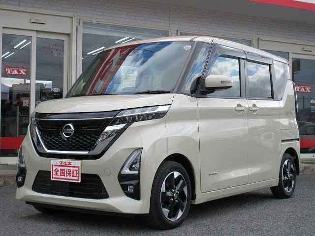 NISSAN