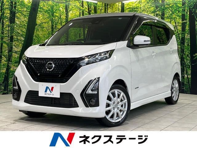 NISSAN