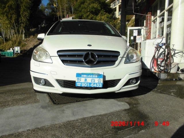 Car thumbnail 2