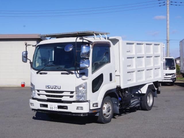 ISUZU