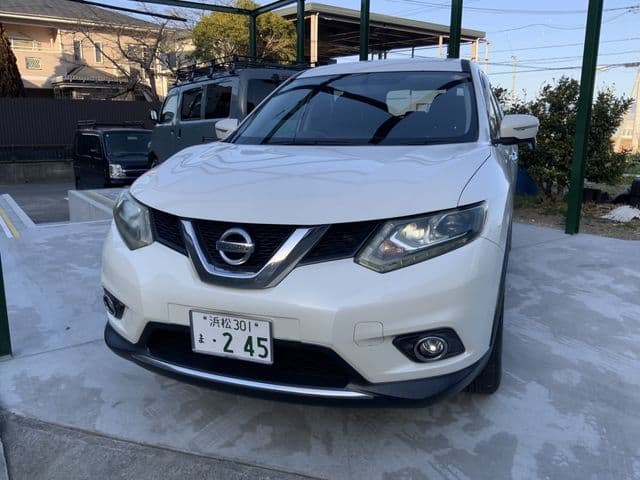 NISSAN
