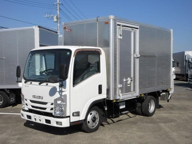 ISUZU