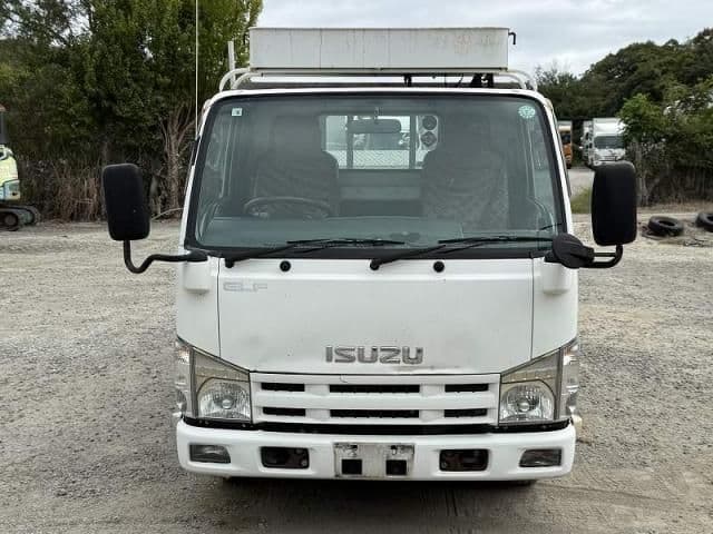 ISUZU
