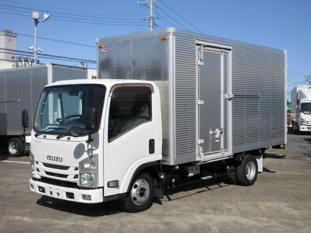 ISUZU