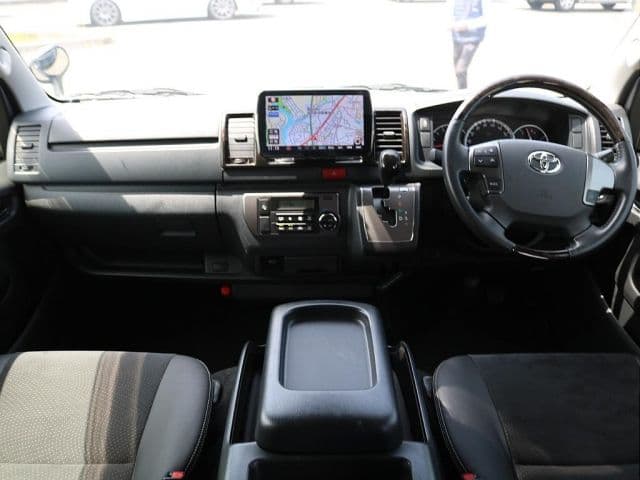 Car thumbnail 2