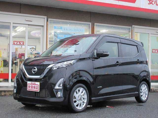 NISSAN