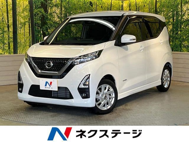 NISSAN