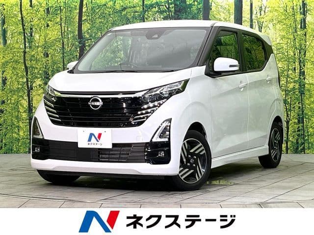 NISSAN