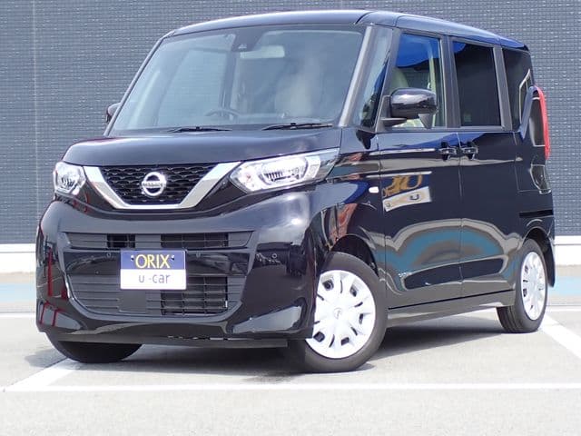 NISSAN