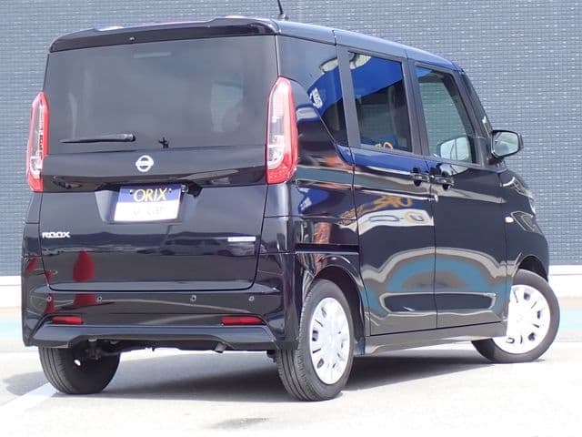 Car thumbnail 3