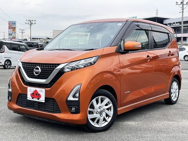 NISSAN
