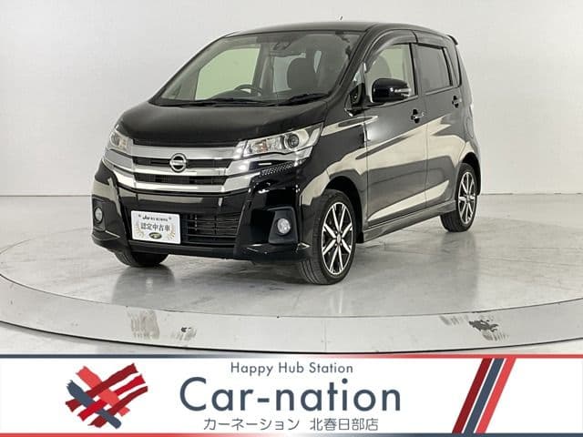 NISSAN