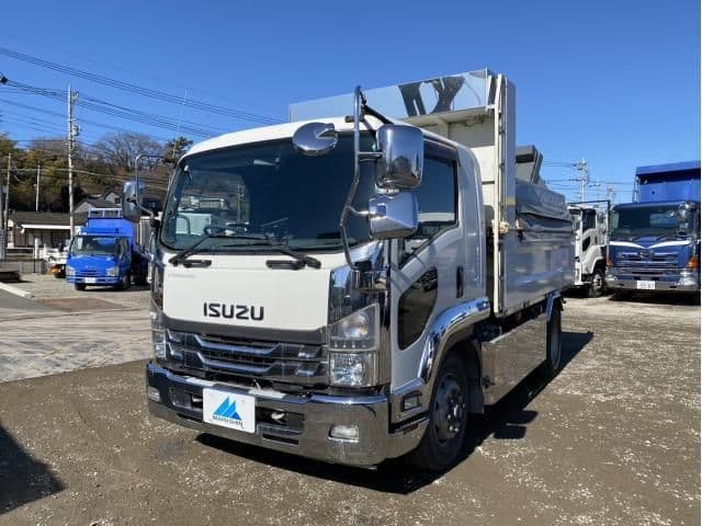 ISUZU
