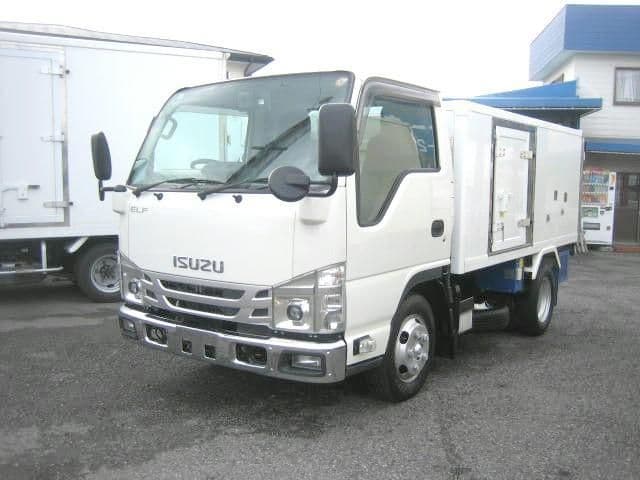 ISUZU