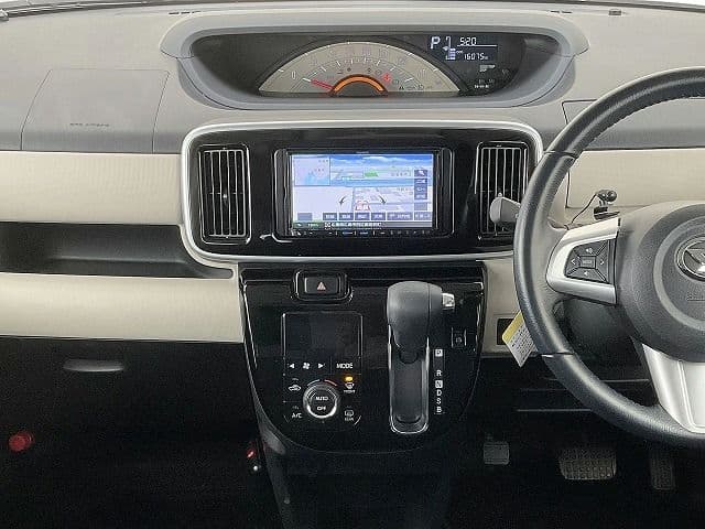 Car thumbnail 4
