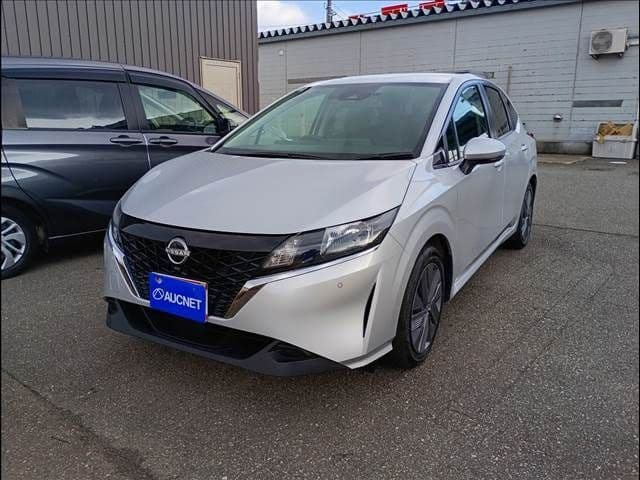 NISSAN