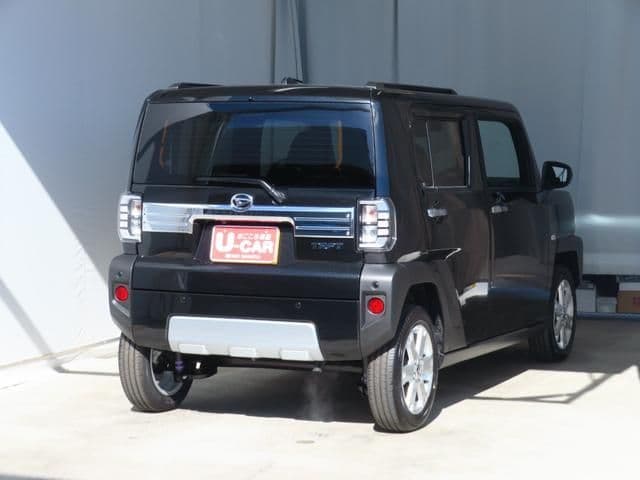 Car thumbnail 4
