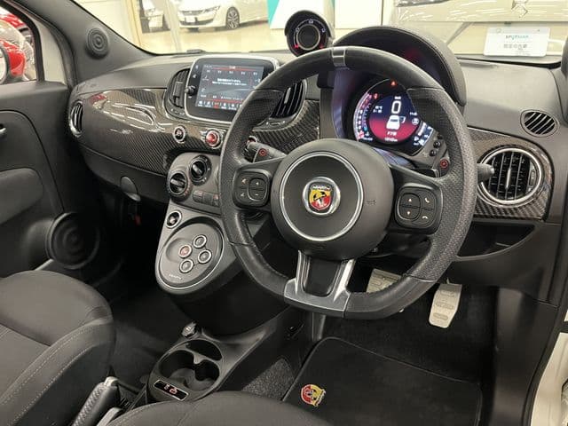 Car thumbnail 2