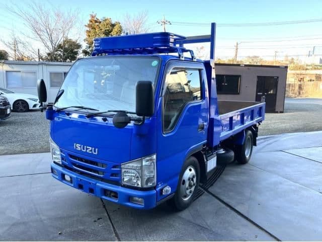 ISUZU