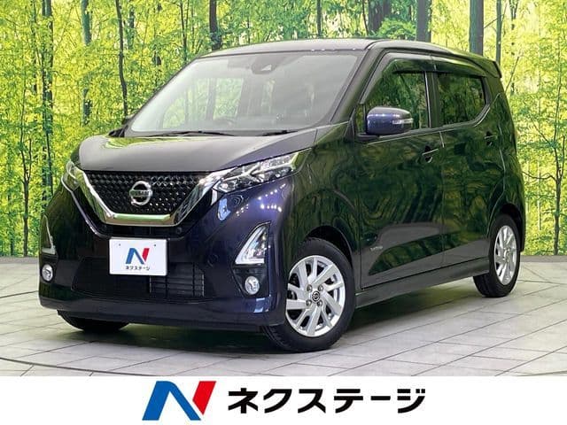 NISSAN