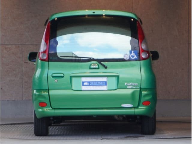 Car thumbnail 4