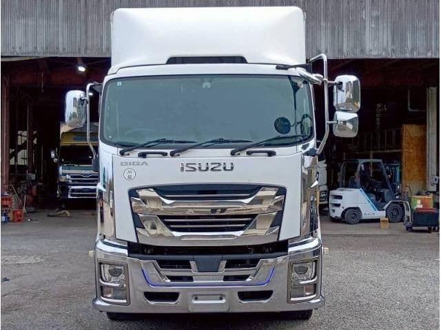 ISUZU