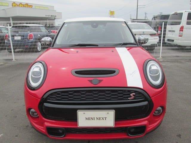 Car thumbnail 2