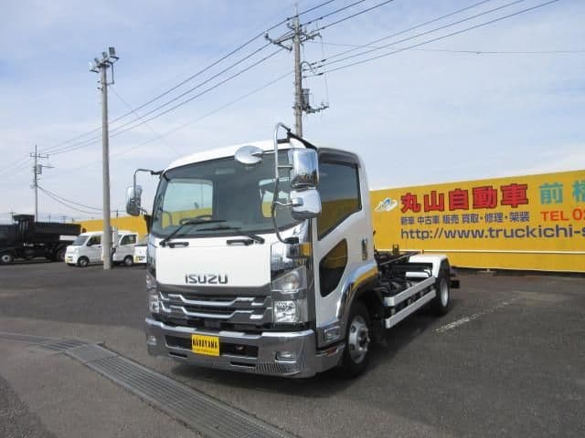 ISUZU