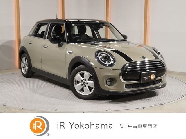 Car image 1