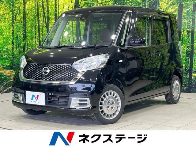 NISSAN