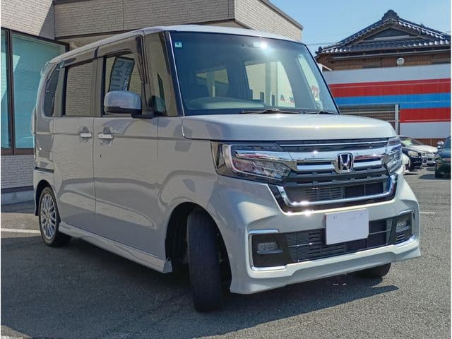 Car thumbnail 3