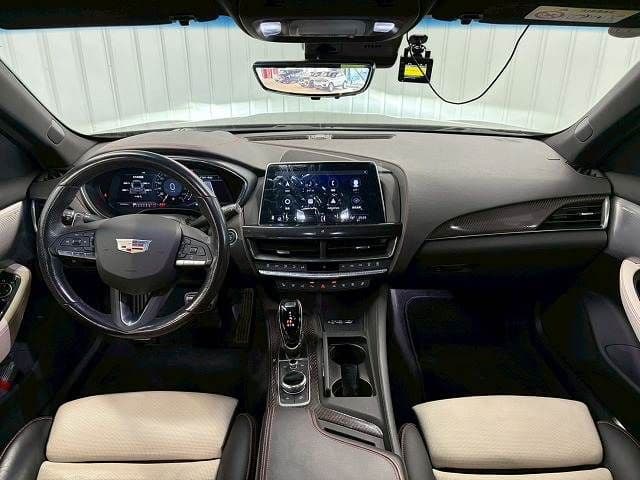 Car thumbnail 3