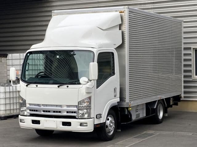 ISUZU