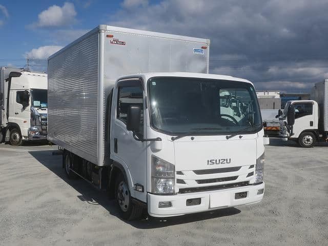 ISUZU