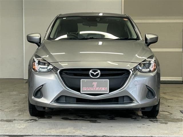 Car thumbnail 3
