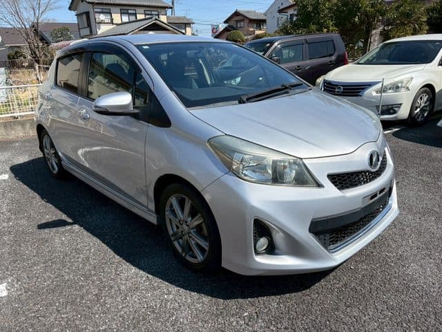 Car thumbnail 4