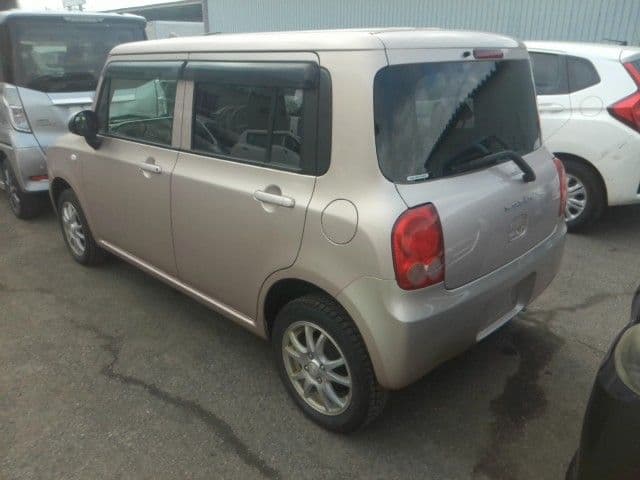 Car thumbnail 3