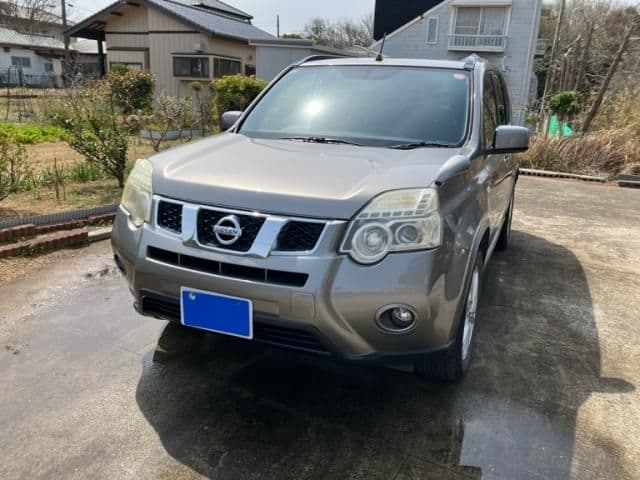 NISSAN
