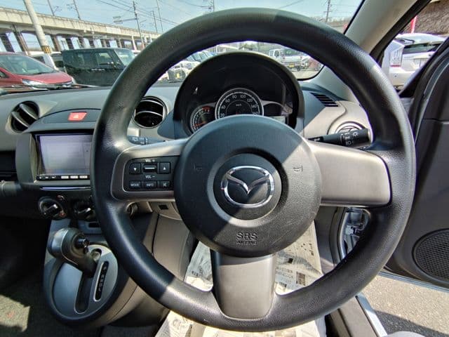 Car thumbnail 3