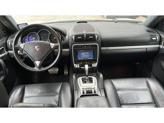 Car thumbnail 2