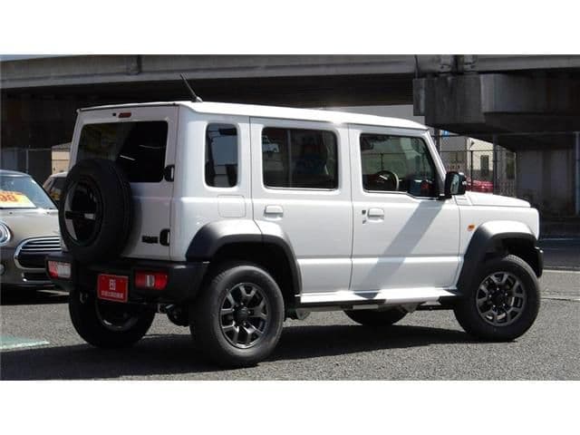 Car thumbnail 4