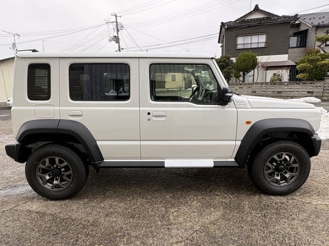 Car thumbnail 4