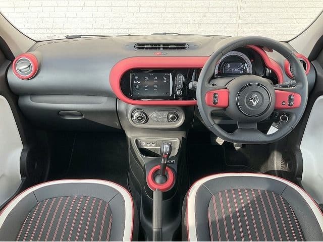 Car thumbnail 3